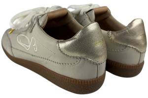 FRED DE LA BRETONIERE FR001005351W licht beige sneaker - www.claessensschoenen.nl