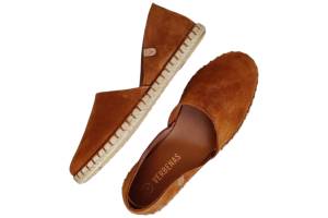 VERBENAS CARMEN  SERRAJE cognac instapper - www.claessensschoenen.nl
