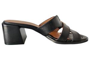 MJUS T18008 zwart slippers - www.claessensschoenen.nl