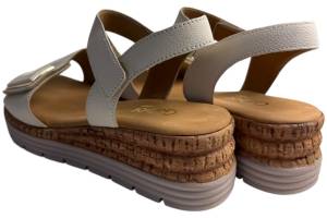 GABOR 62.700.52 beige sandaal - www.claessensschoenen.nl
