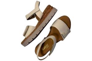 GABOR 62.700.52 beige sandaal - www.claessensschoenen.nl