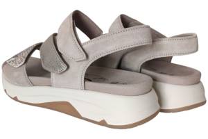 GABOR 66.882.63 beige sandaal - www.claessensschoenen.nl