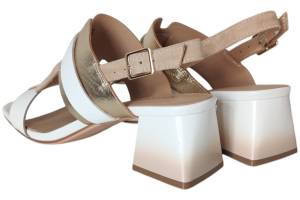 REGARDE LE CIEL AMALIA 01 wit sandaal - www.claessensschoenen.nl