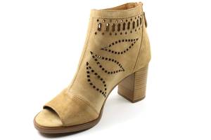 ALPE TEAM 50941160 beige pump - www.claessensschoenen.nl