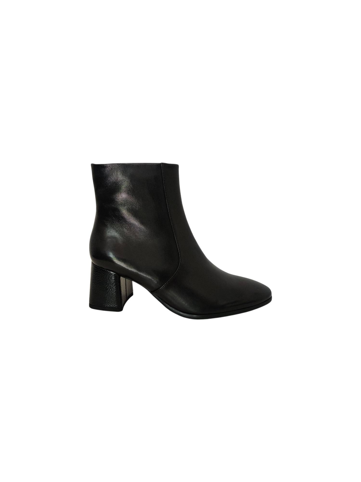 REGARDE LE CIEL MILLIE-11 zwart korte laars - www.claessensschoenen.nl