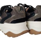 Sneaker de Dora Zwart