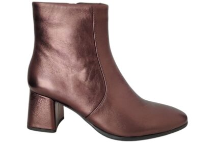 Laarsje de Milie Brons