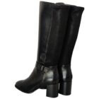 Laars de Hilary  Zwart