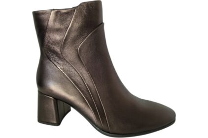 Laars Millie Brons