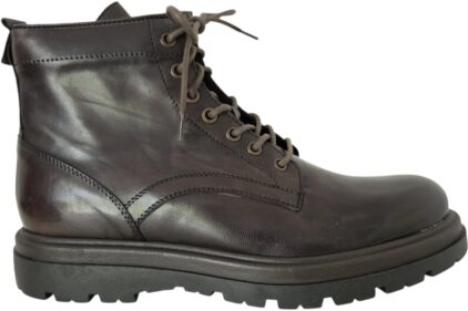 Veterboot KM83  Bruin