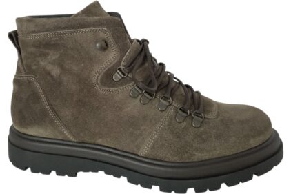 Veterboot KM18  Bruin